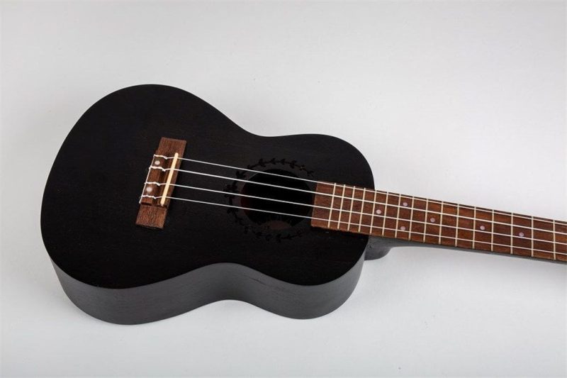 Bumblebee BUC23 Concert Ukulele - Black